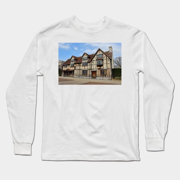 William Shakespears Birthplace Long Sleeve T-Shirt by avrilharris